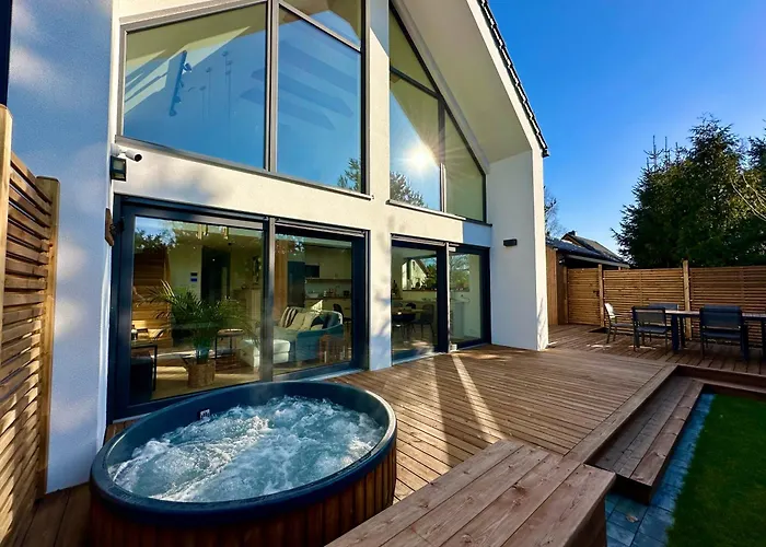 Dom Na Kaszubach Z Sauną I Jacuzzi - Dobrego Willa