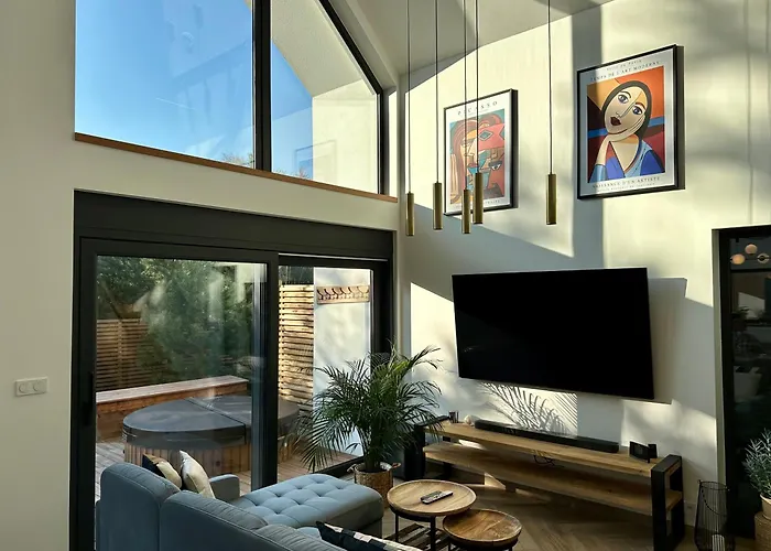 Dom Na Kaszubach Z Sauną I Jacuzzi - Dobrego Wiele